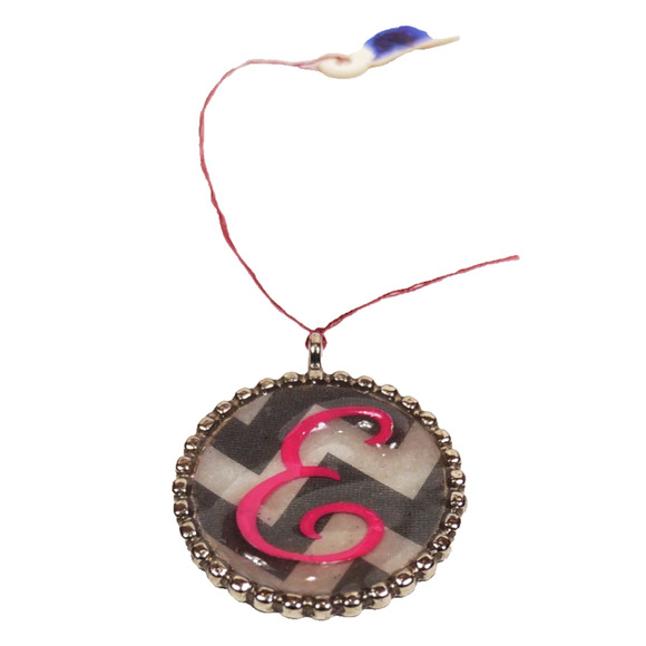 Round Beaded Disc Monogram Pendant Silver Letter E Acrylic Pink 1" - Picture 2 of 5